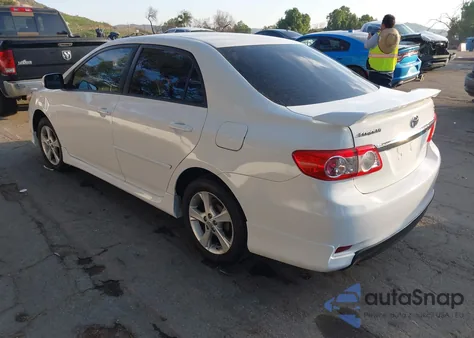 2013 Toyota Corolla S/Le z USA, uszkodzony, nr VIN 5YFBU4EE0DP110194